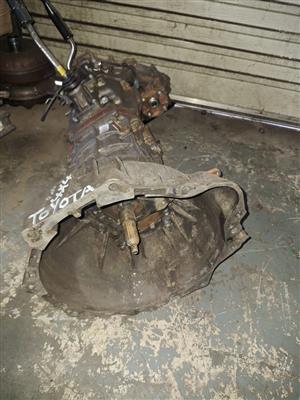 Toyota D4D 4x4 3.0 gearbox R12500 on exchange