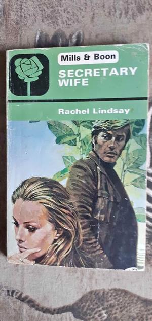 Secretary wife - Rachel Lindsay