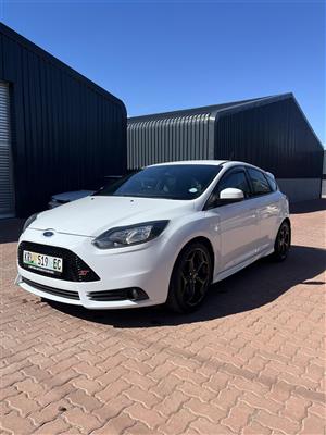 Ford Focus ST 1