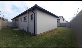Townhouse Rental Monthly in Alberton