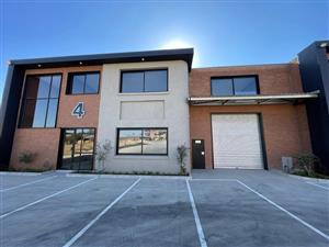 BRAND-NEW 1,050m² DISTRIBUTION WAREHOUSE TO LET | SAMRAND | N1 CORRIDOR