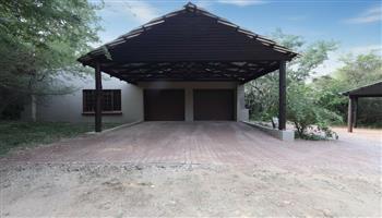 Exclusive Bush Property with 4 Chalets & Extra Stand