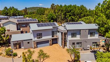 House For Sale in Eye Of Africa