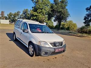 Nissan Np200 1.6i aircon spec