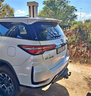 Gd6 fortuner vx stripping 4x4/4x2 auto