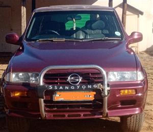 Ssanyong musso 2.3EL petrol for sale