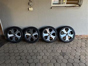 KIA 17” Rims and Tyres 