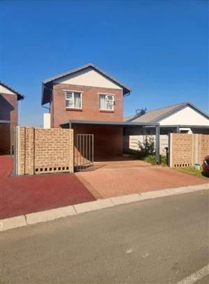 House Rental Monthly in Parkdene