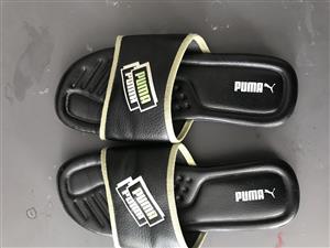 Boy’s Puma sandel