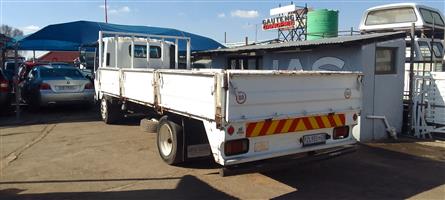 2010 Isuzu NQR 4 Ton Truck 