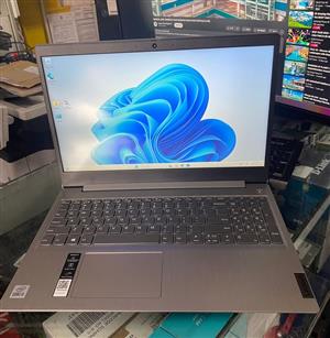 Lenovo IdeaPad 81WB Core i5 102105U 8GB Ram 512HDD