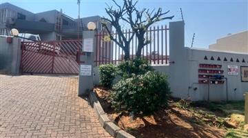 Townhouse For Sale in Ridgeway Ext 4