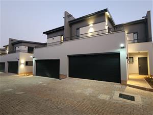 Modern 3-Bedroom Duplex for Rent in Bedfordview!