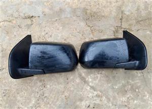 Isuzu D-Max side mirrors