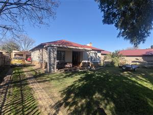 Beautifull 3 bedroom 2 bathroom home in Nigel Central