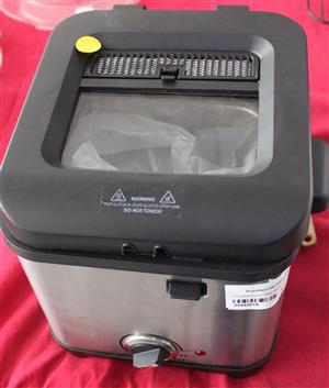 SILVER ELECTRIC DEEP FRYER S065261A