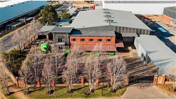 1965m2  Warehouse  - TO LEASE