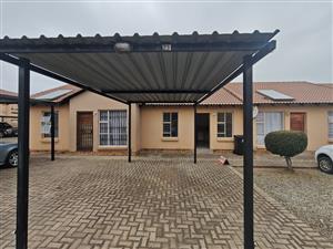 Two Bedroom Simplex for Sale – Tinderwood Village, Albertsdal