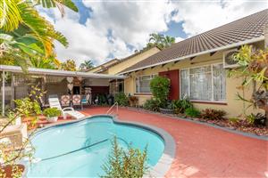 Dive into Splendour: Your Forever Home Awaits in Queensburgh!