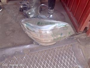 MERCEDES BENZ W R HEADLIGHT FOR SALE
