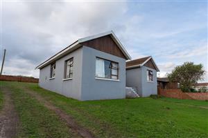 House For Sale in Kruisfontein