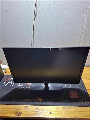 Mecer 20" Monitor. Vga and Dvi only No HDMI.