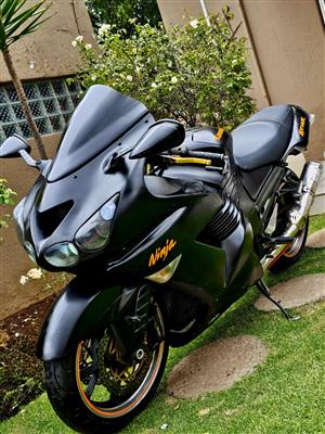 2007 KAWASAKI ZX14 (AWESOME RIDE)