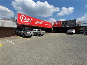 Small Showroom / Retail Space To Let in Centurion with Main Road Visibility!