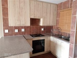 Modern 2-Bedroom, apartment to rent in Aloe Ridge Sugarbush Estate, Krugerdorp