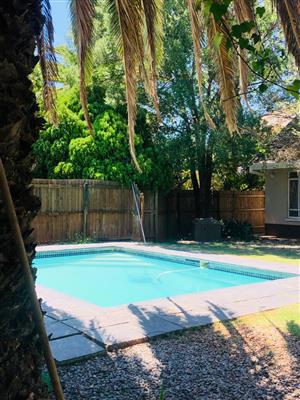 8 Beds 4 Baths Room only