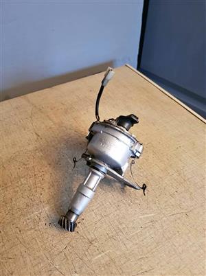 MAZDA OR FORD F6 OR F8 DISTRIBUTOR FORSALE