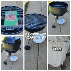Weber Braai 57cm with extender Weber cooking book and cover 