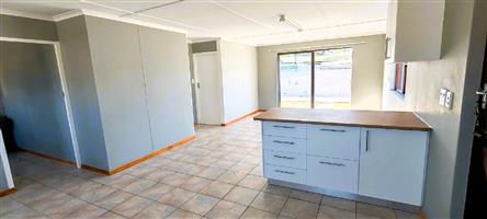 2 Bedroom Apartment to Rent in Stompnuesbay
