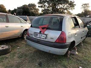 2002 Renault Clio 1.4L Stripping Parts for Sale