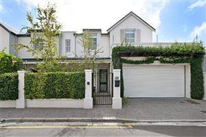 House Rental Monthly in Newlands