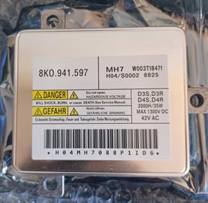 Headlight Xenon ballast module W003T18471