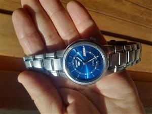 Seiko 5 Automatic 21 Jewels Vintage Unisex Watch with Blue Sunburst Dial
