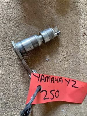 Yamaha Actuating shaft. 