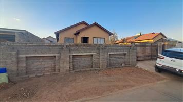 House For Sale in Soshanguve East Ext 3