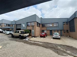 Warehouse of 1046 m² To Let in Robertville