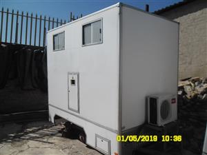 Double axel toilet trailers