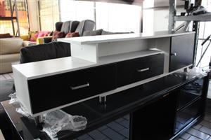 BLACK AND WHITE EXTENDABLE PLASMA STAND(S066017C)