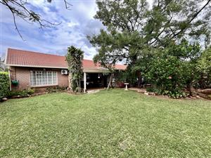 Elegant & Affordable 2x Bedroom Home in Secure Renaissance Retirement Village