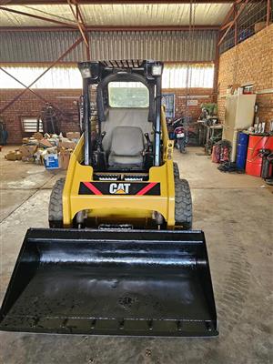 CAT SKID STEER 226B
