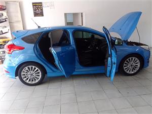 2017 FORD FOCUS 1.0TURBO ECOBOOST AUTOMATIC  BLUE PETROL SUNROOF  45.000KM