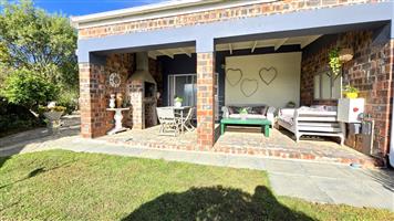 House For Sale in Pine Acres