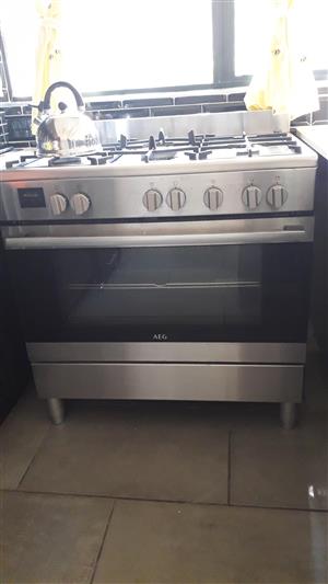 AEG 90cm 5 burner gas/electric cooker
