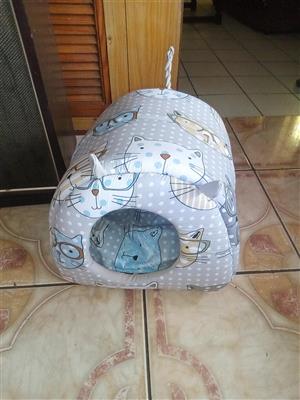 Dog and Cat Beds for Sale
