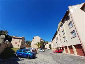 2-Bedroom Unit in Boschendal Complex