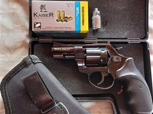 Blank revolver. Ekol